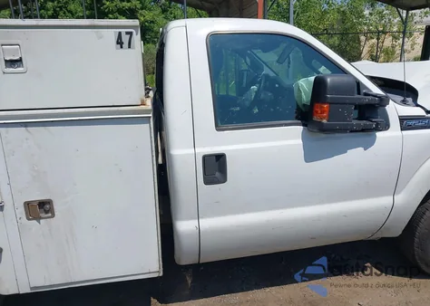 2012 Ford F-250 Xl z USA, uszkodzony, nr VIN 1FTBF2A60CEA10508